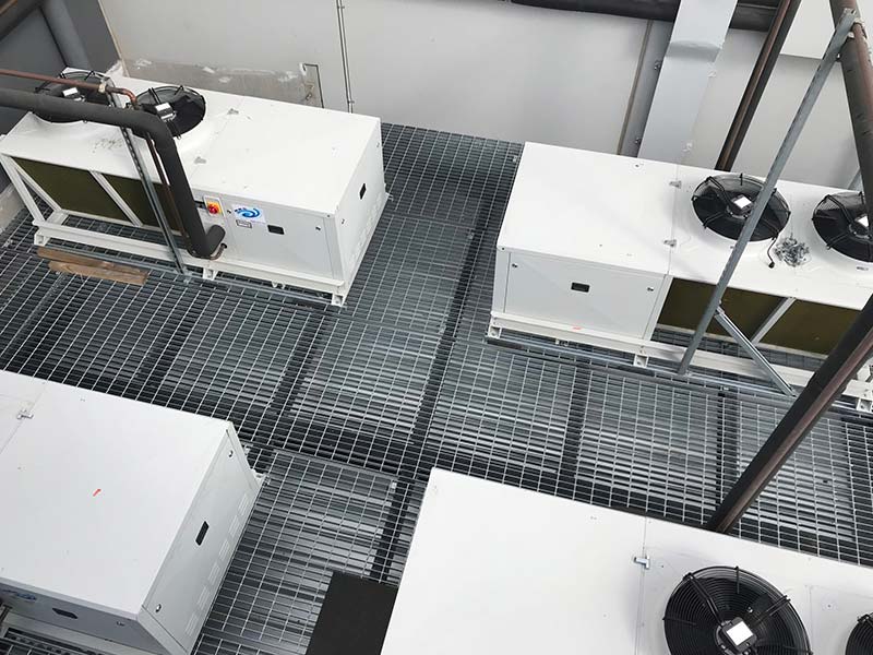 Pharmaceutical coolroom refrigeration